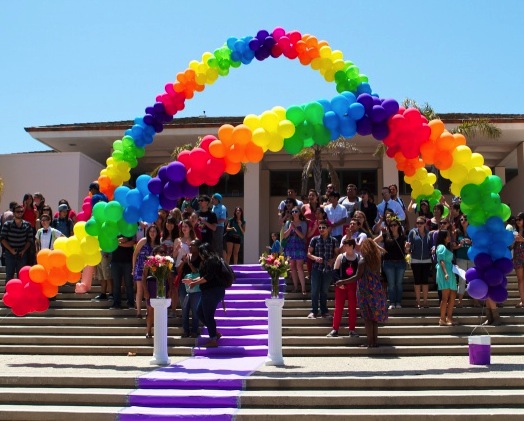 UCSB students gather for a PRIDE event.